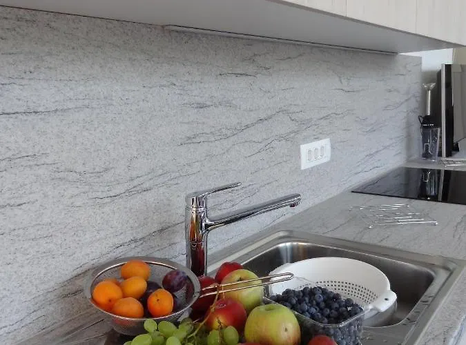 Apartma As アパート