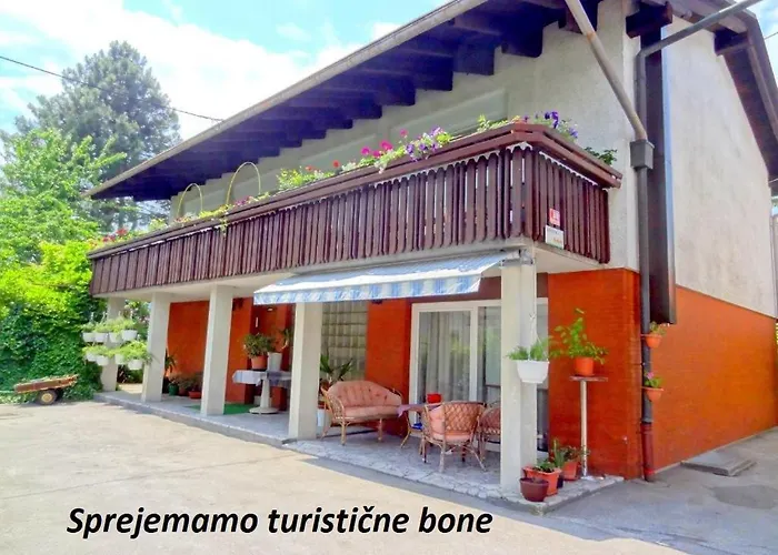 Apartma As Apartment *